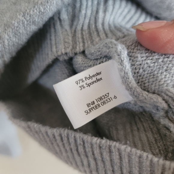 Stylus, Crew Neck Long Sleeve Pullover Sweater, Grey and Ivory, Size Small - Picture 7 of 8